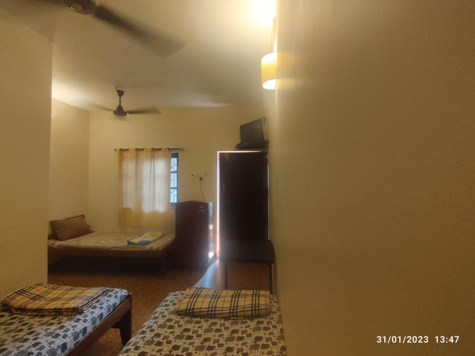 Hill View Guest House Anjuna Bagian luar foto