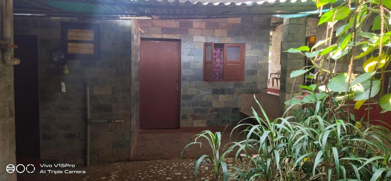 Hill View Guest House Anjuna Bagian luar foto